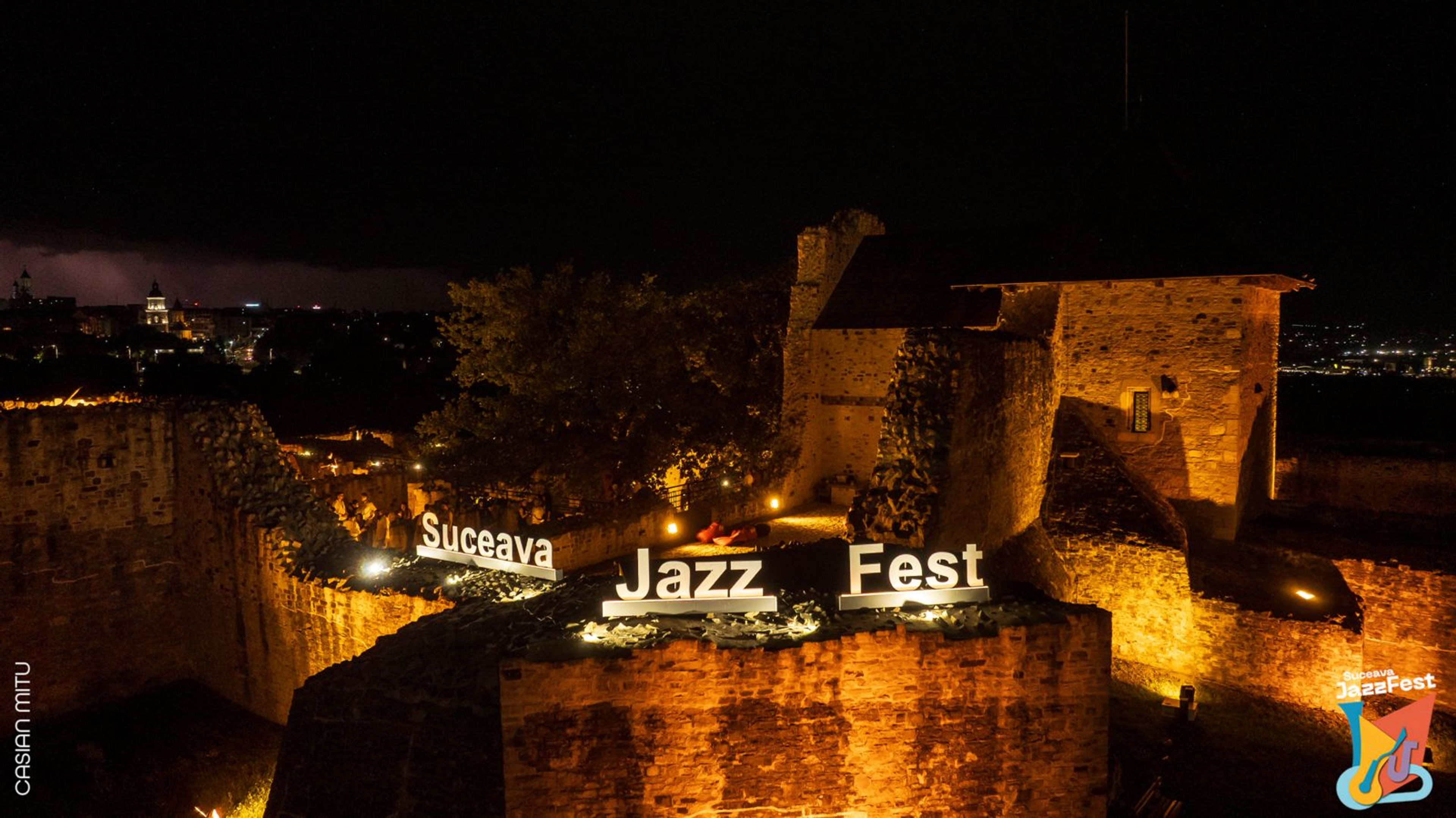 Cetatea de Scaun a Sucevei - vedere aeriană