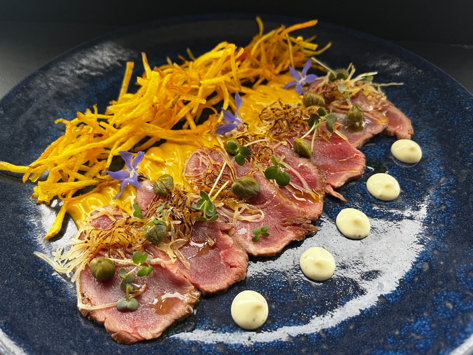 Tiradito de res gratinado