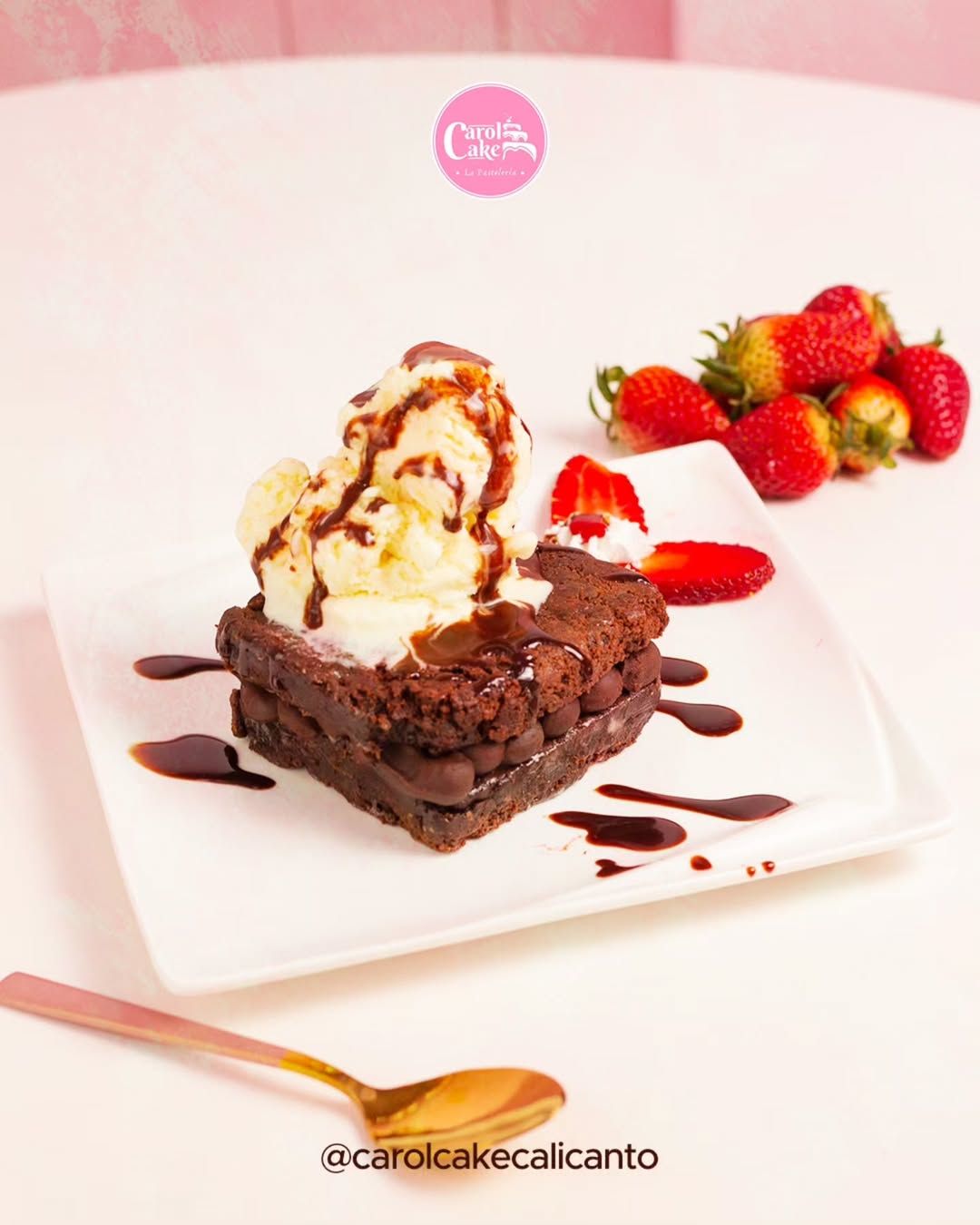 Brownie con helado