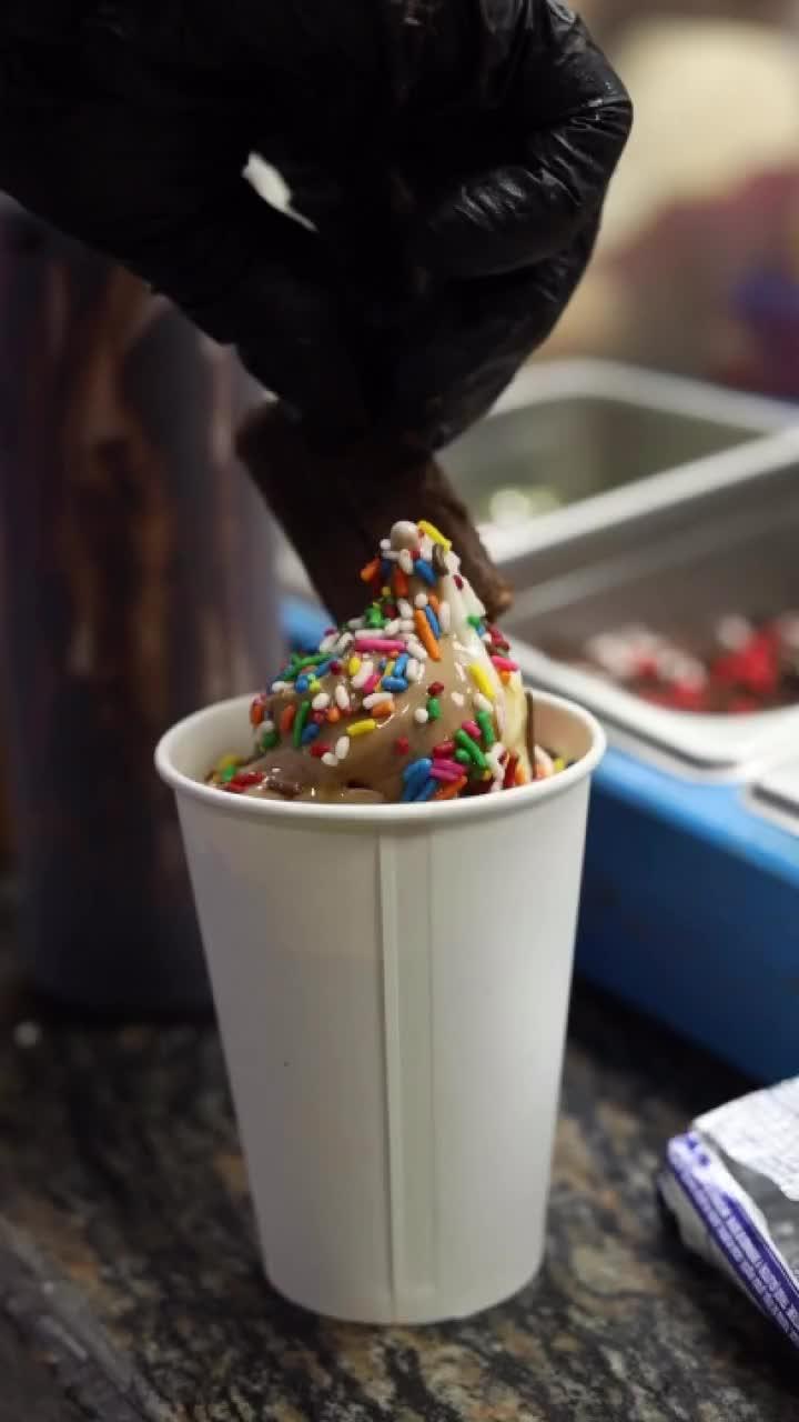Estoy pensando que… 🍦🥹 tenemos una cita 🤭😝
