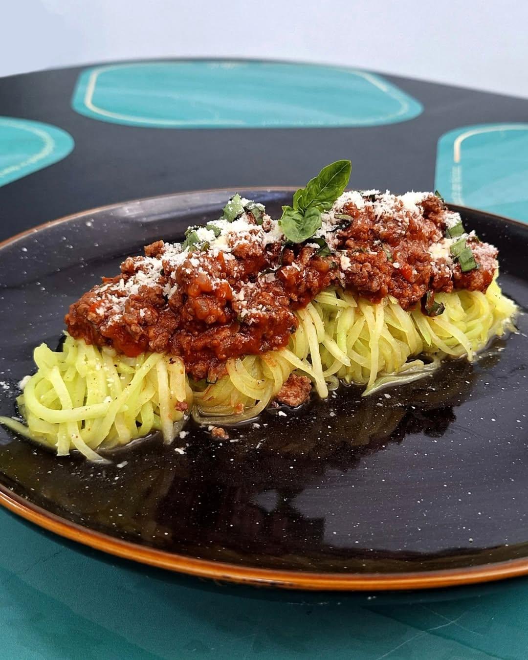 Linguinis a la boloñesa
