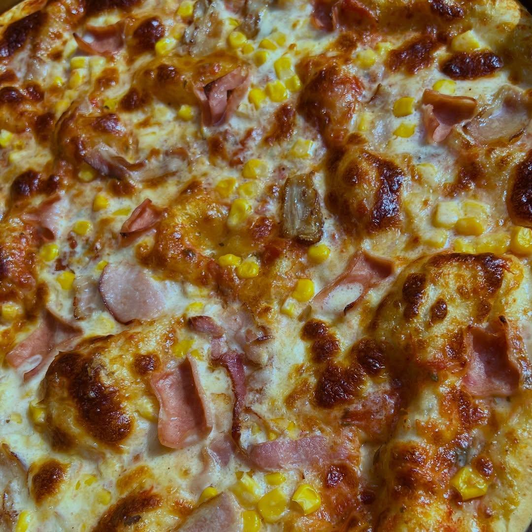Amantes a la tocineta 🐷 y el maíz 🌽 te traemos esta opción para servirte en tu mesa 😉.

🚨Delivery Gratis🚨

04127788202 / 04128337434