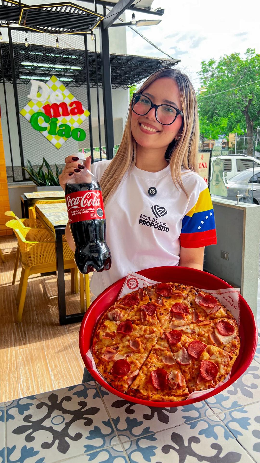 ¡Unidos hacemos la diferencia!🙌🏻🤩
Disfruta de nuestra promo Demaciao por Venezuela: Una pizza grande con jamón pepperoni y tocineta más un refresco de 1lt. Por tan solo $10❤️🇻🇪
¡Pídela hoy, disfruta y recuerda que cada granito cuenta!✨
degustyapp
#demaciaopizzas #maracay #promo #marcasconproposito #juntossomosmas