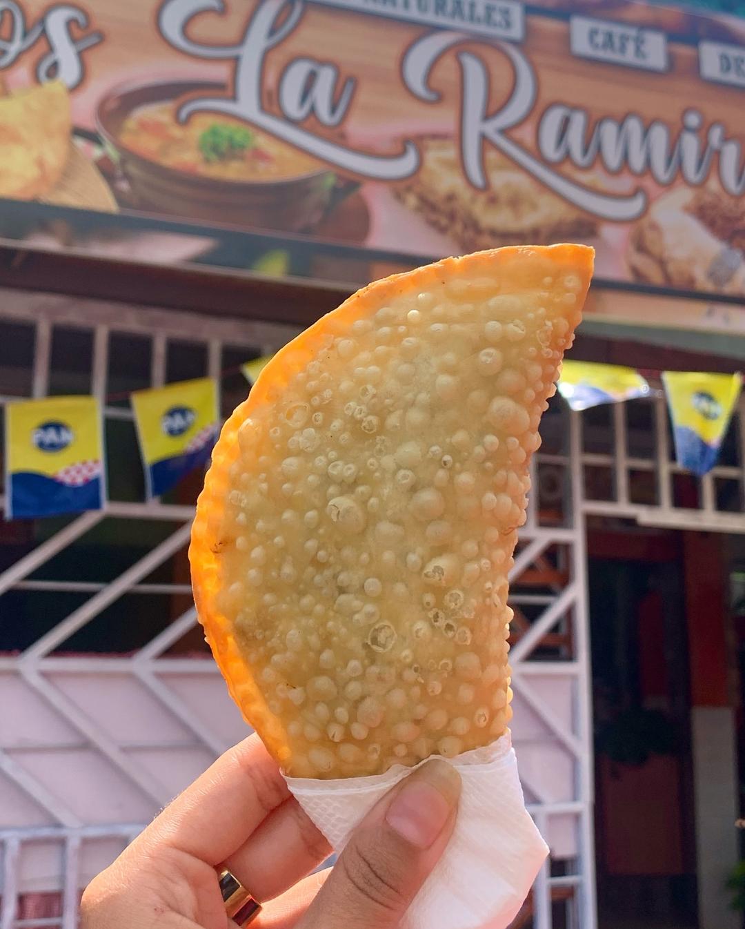 ¡No te pierdas la oportunidad de saborear nuestras empanadas y pastelitos irresistibles!🥳

No te olvides de tomar una foto y etiquetarnos✨🫶🏼

¡Apresúrate! Que se acaban rápido. ¡Te esperamos! 🤩
degustyapp
#empanadas #pastelitos #maracay