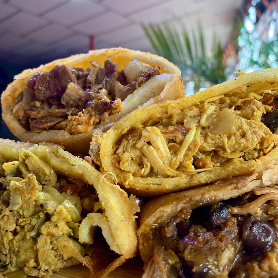 Tenemos gran variedad de sabores de empanadas. 🔥

¿Cual es tu favorita? 🤩 

Estamos ubicados en Av. Los Cedros, Maracay. A una cuadra de la bomba Bermúdez. 📍
degustyapp

#empanada #ascriollo #asgastronomico