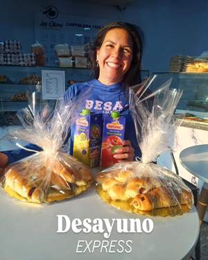 ¡Despierta tu día con nuestro Desayuno Express! ☕🥐⏳
Rápido, delicioso y listo para llevar. Porque las mañanas ocupadas no deben privarte de un buen desayuno.