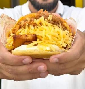 Combina los rellenos de tu arepa frita o asada como más te guste 🔥👌 Av. Principal El Bosque, detrás de Centro Médico Maracay. Delivery disponible.
