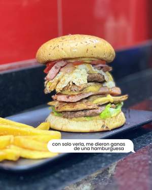 Una hamburguesa y ya, no necesitas más😮‍💨

📍Centro Comercial, Paseo Estación Central. Nivel Feria

degustyapp

#maracay #quehayenmaracay #hamburguesa #comida