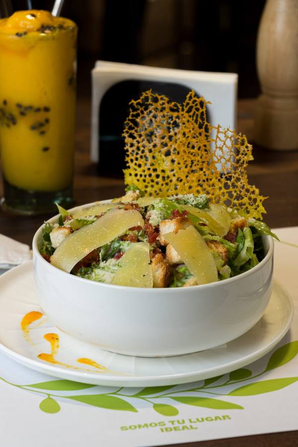 Ensalada César clásica