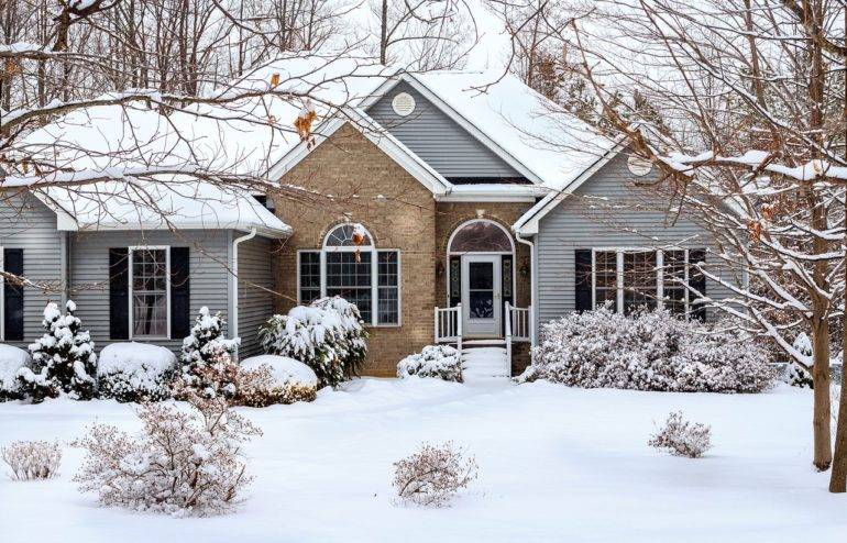 WINTER ROOF MAINTENANCE: HOW ROOF &amp; GUTTER CLEANING COULD SAVE YOUR HOME  THIS WINTER - Northbay Maintenance