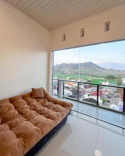 galeri Vila Dieng Bukit view 1