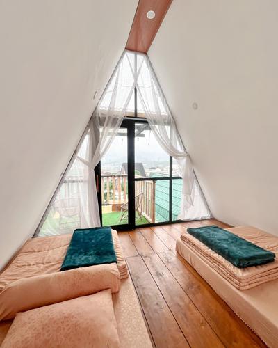 galeri Dihyang segitiga  Cabin 4