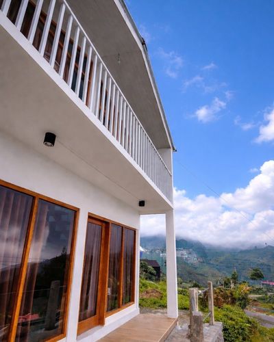 galeri Villa dekat Pintu langit view Gunung Sindoro ~ whitestone 1