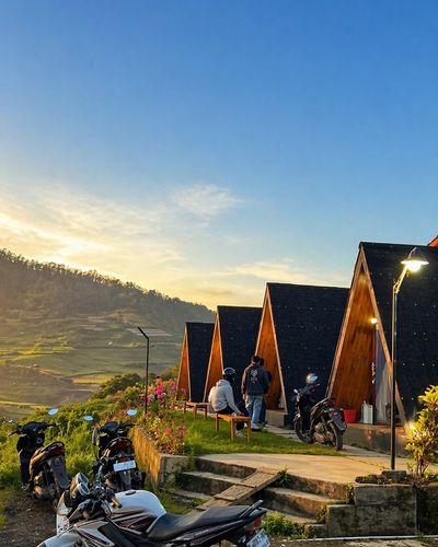 galeri Cabin Sanctuary Sunset segitiga 0