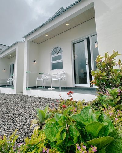 galeri Mini White Villa 0