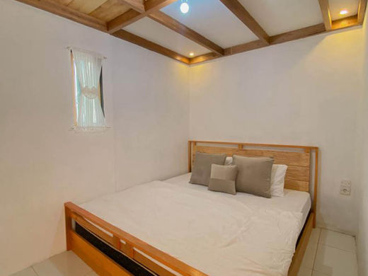 Lazio Cottage Dieng 2
