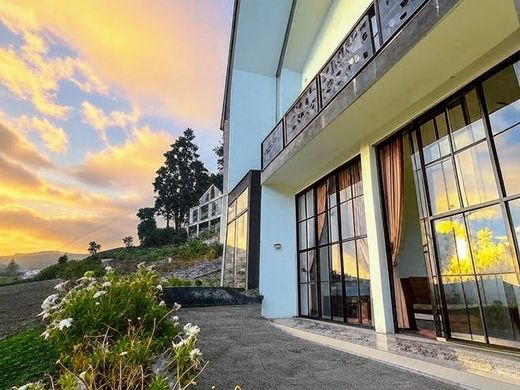 Villa Dieng 3 kamar View Bagus Bambang N 1