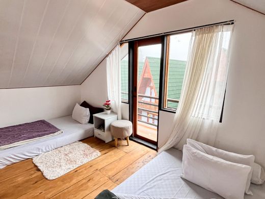 Cabin dinda 2