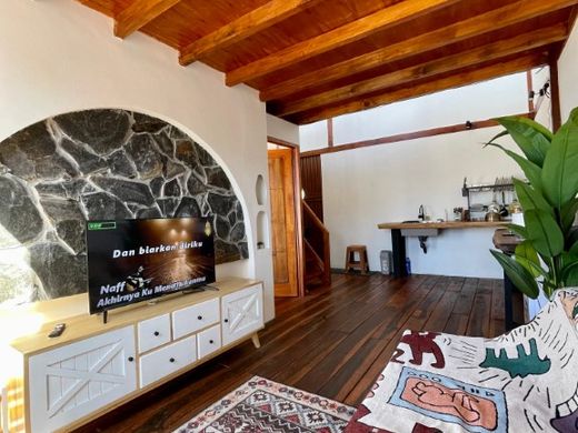 Farmhouse Tani 7 Skoter 3
