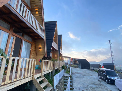 Hortensia Cabin Dieng 3