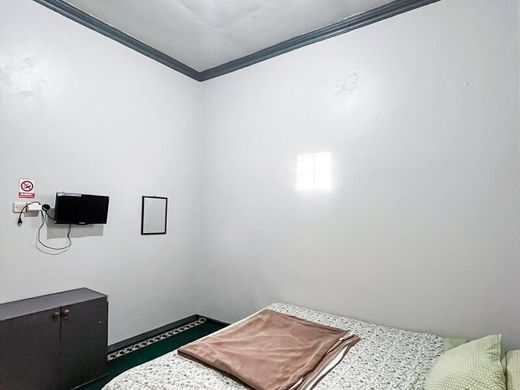 Homestay 12 kamar  Dekat Candi Arjuna ~Mawarmerah Syariah 6