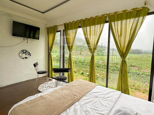 Cabin Salju Dieng salju 2