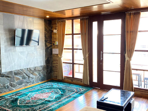 Cabin Warno Dieng 5