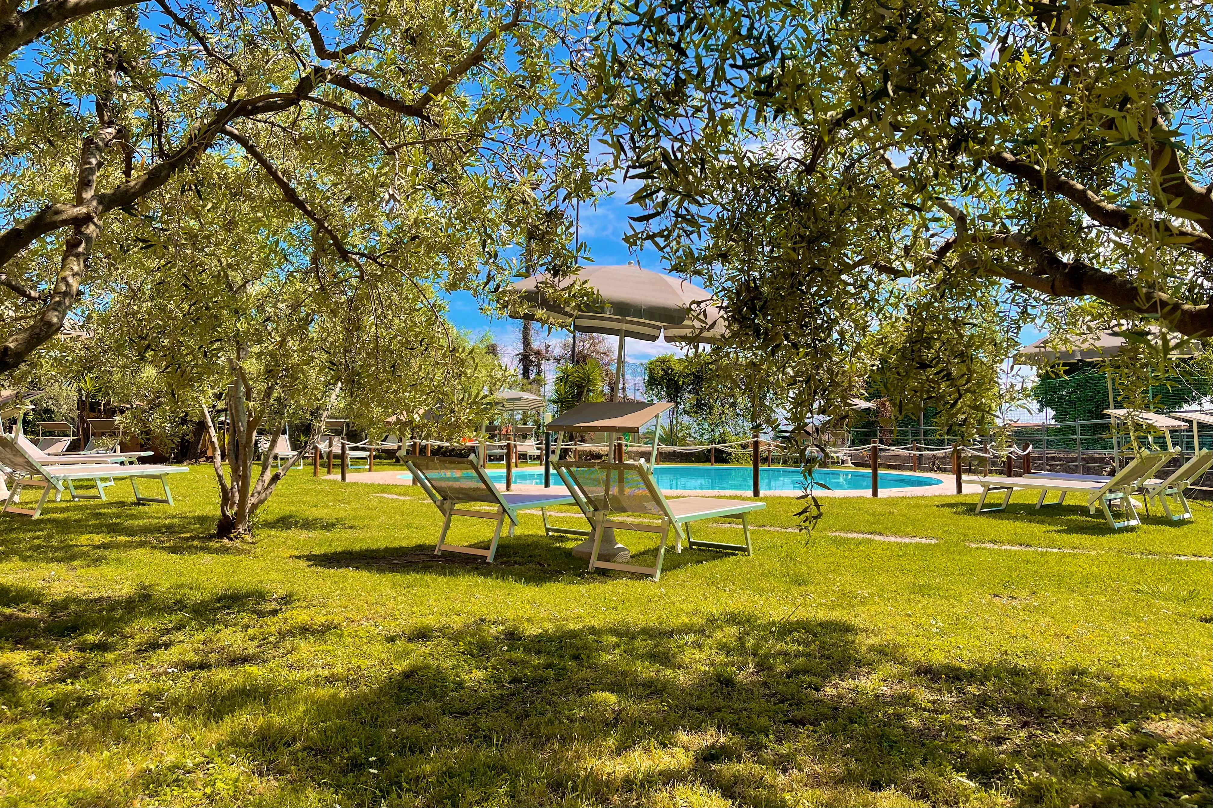 hotel vittoria swimming pool