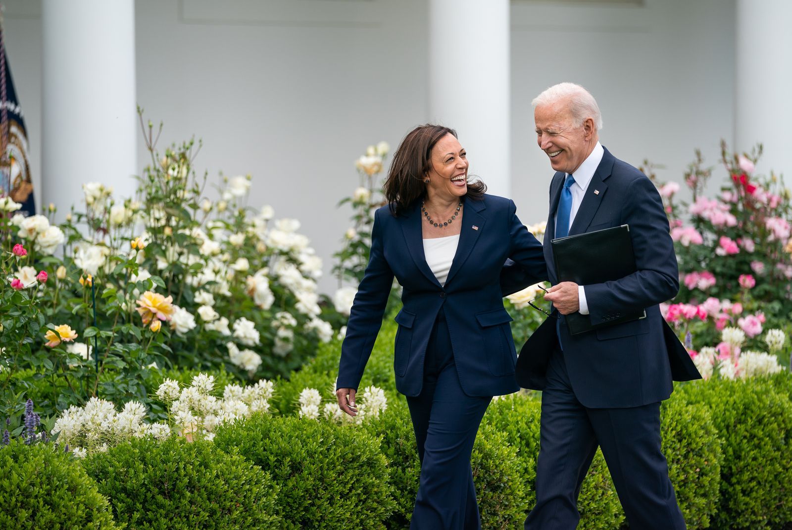 ¿Qué le depara al mercado tras la baja de Joe Biden?