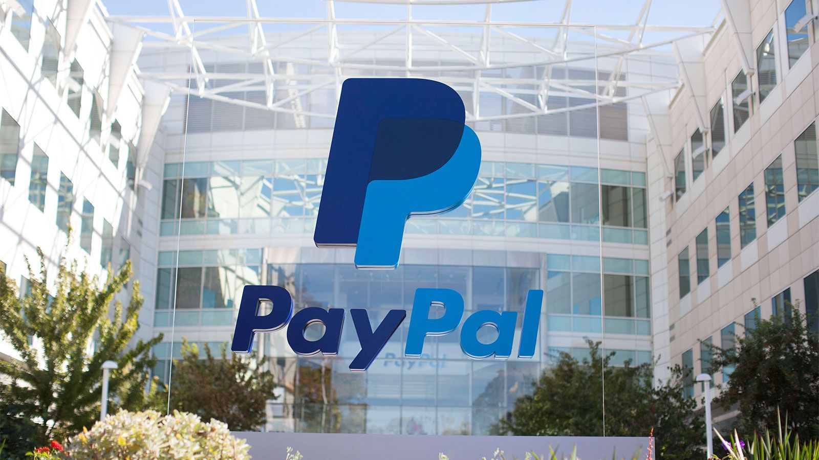 PayPal promete ser "más eficiente" y suben sus acciones