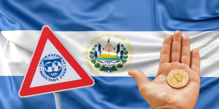 El Salvador recibe la primera advertencia del FMI