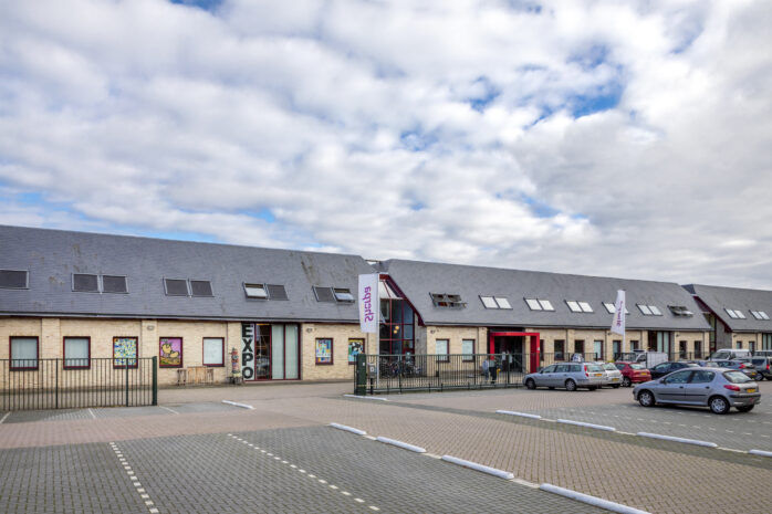 (Moes)tuinders en klusjesman gezocht voor activiteitencentrum Kijkoor in Eemnes