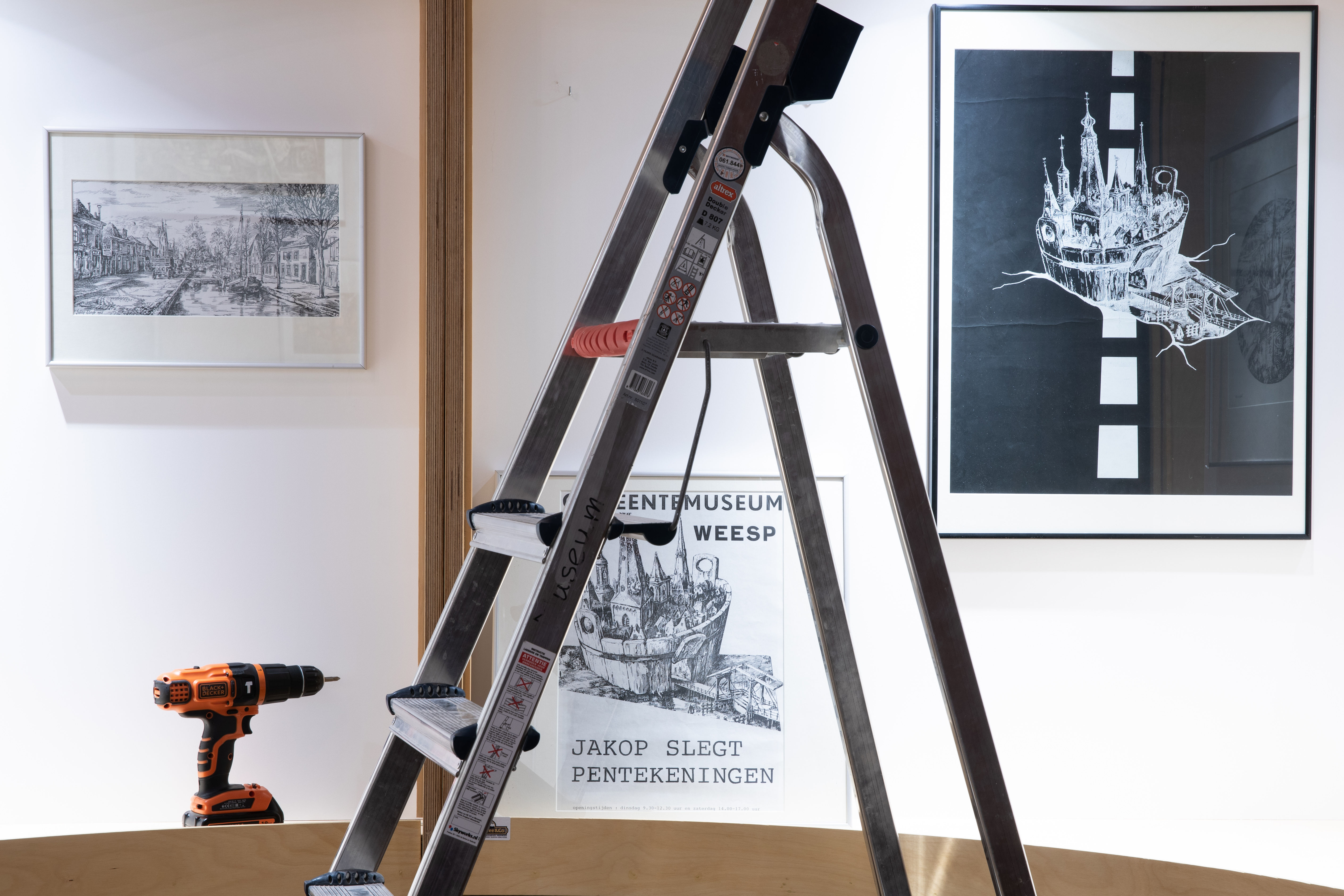 Medewerker klusteam Museum Weesp