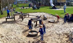 Help jij mee de speeltuin een opfrisbeurt te geven?