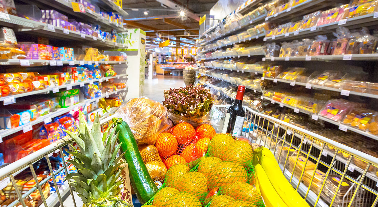 Samen met een oudere dame de boodschappen doen!