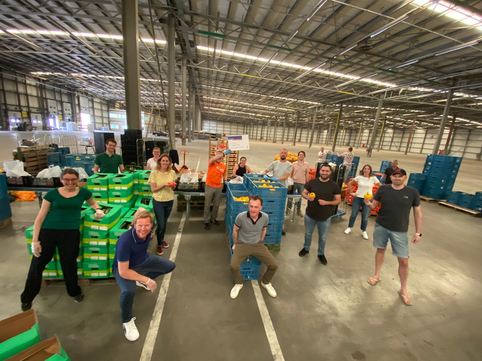 Help June 5 with food parcels delivery in Amsterdam New West!