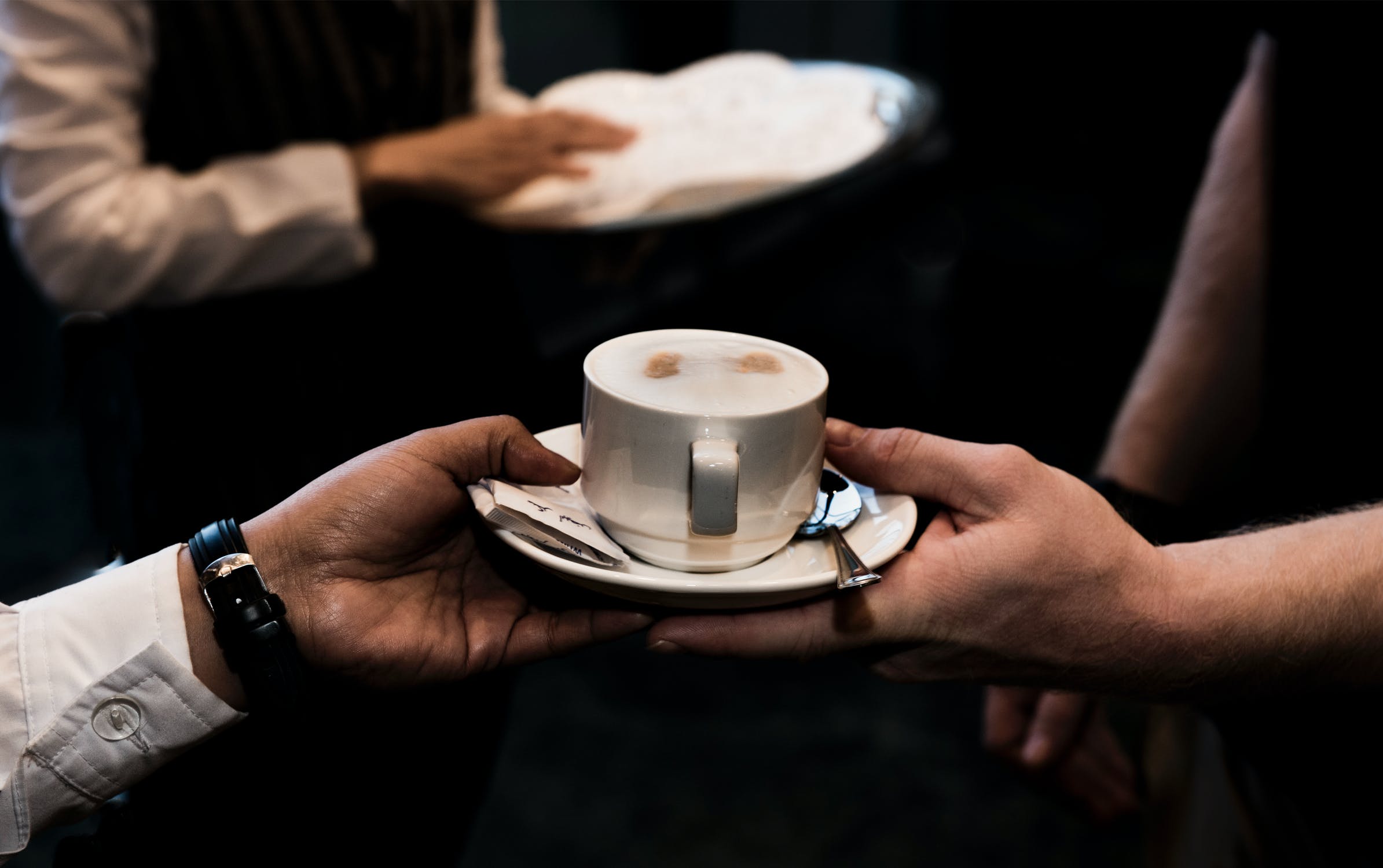 Wie helpt in het weekend in ons gezellige restaurant?