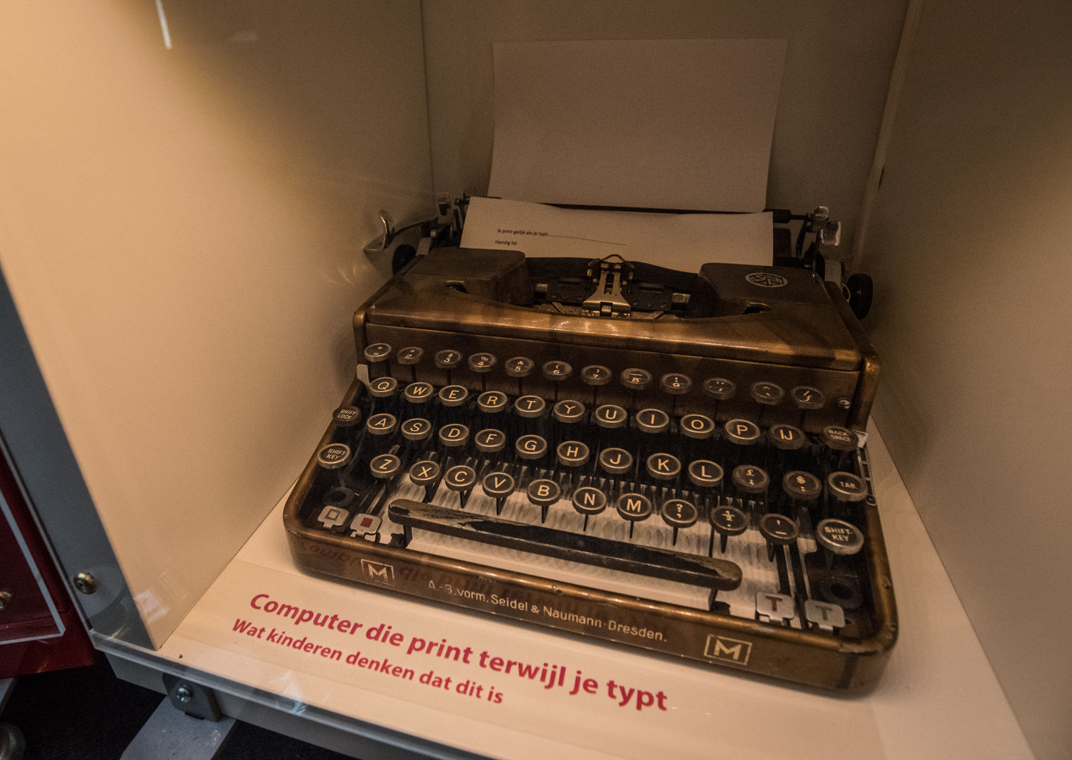 Vrijwilligers voor het uittypen van audiobestanden naar tekst.