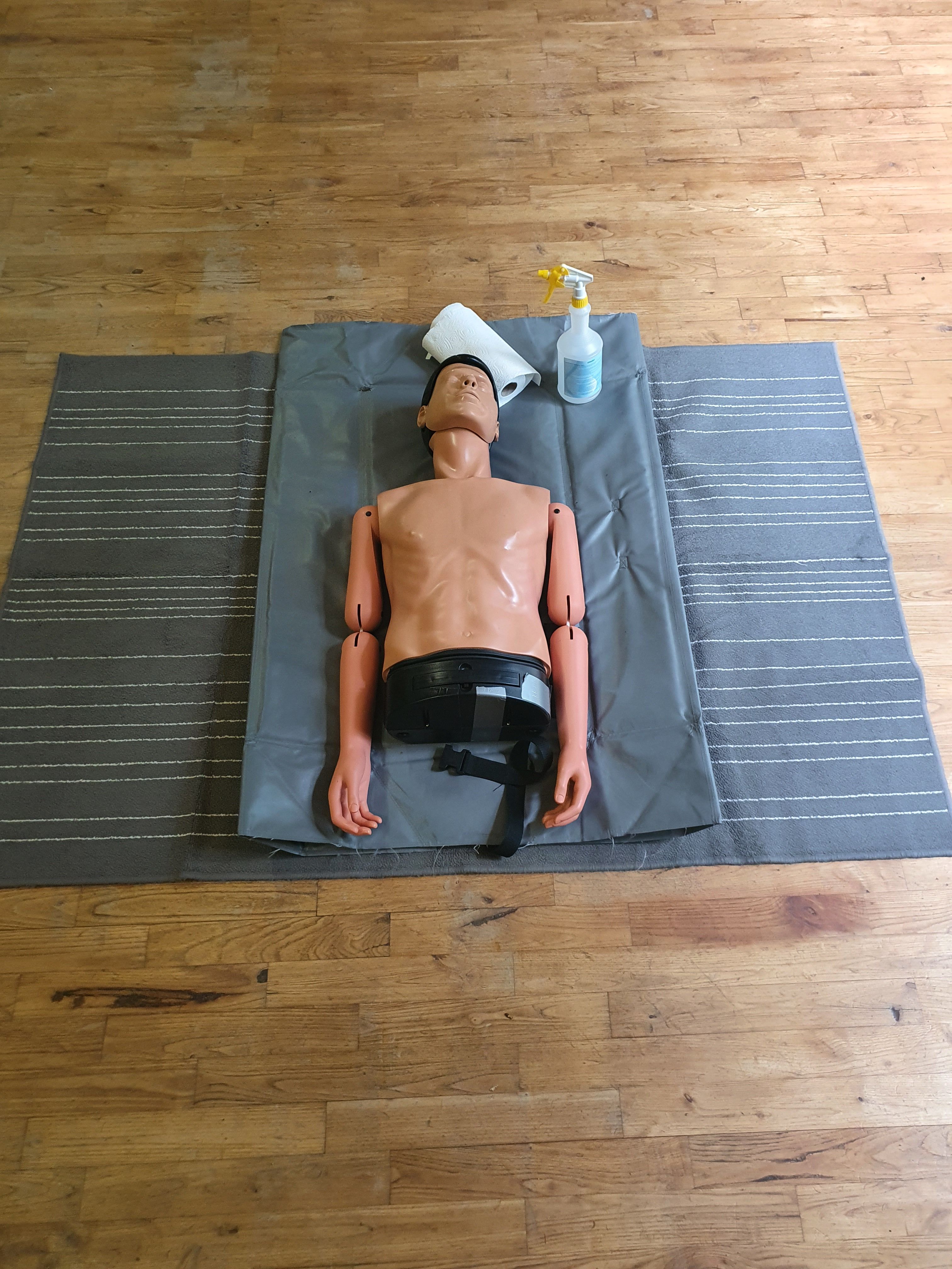 Volunteer Training CPR and AED