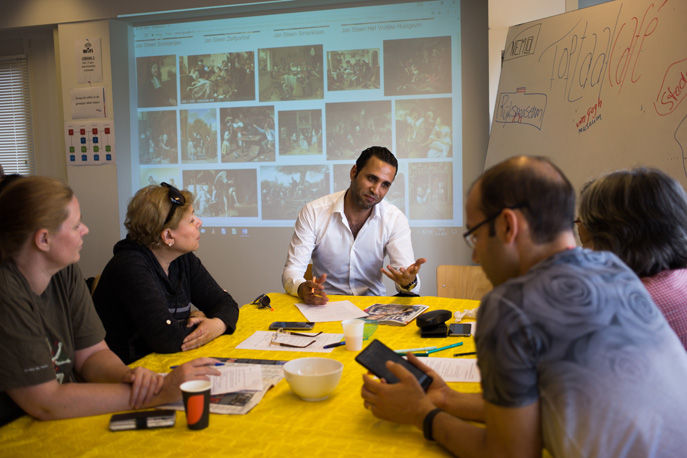 Voluntary teacher Dutch Neighborhood College