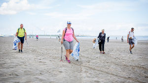 Boskalis Beach Cleanup Tour