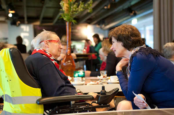 Become a volunteer coach!