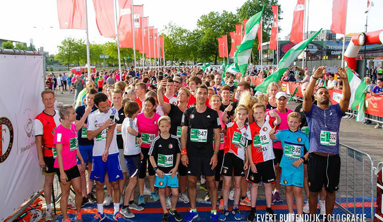 Commit yourself with your team to sports for everyone!