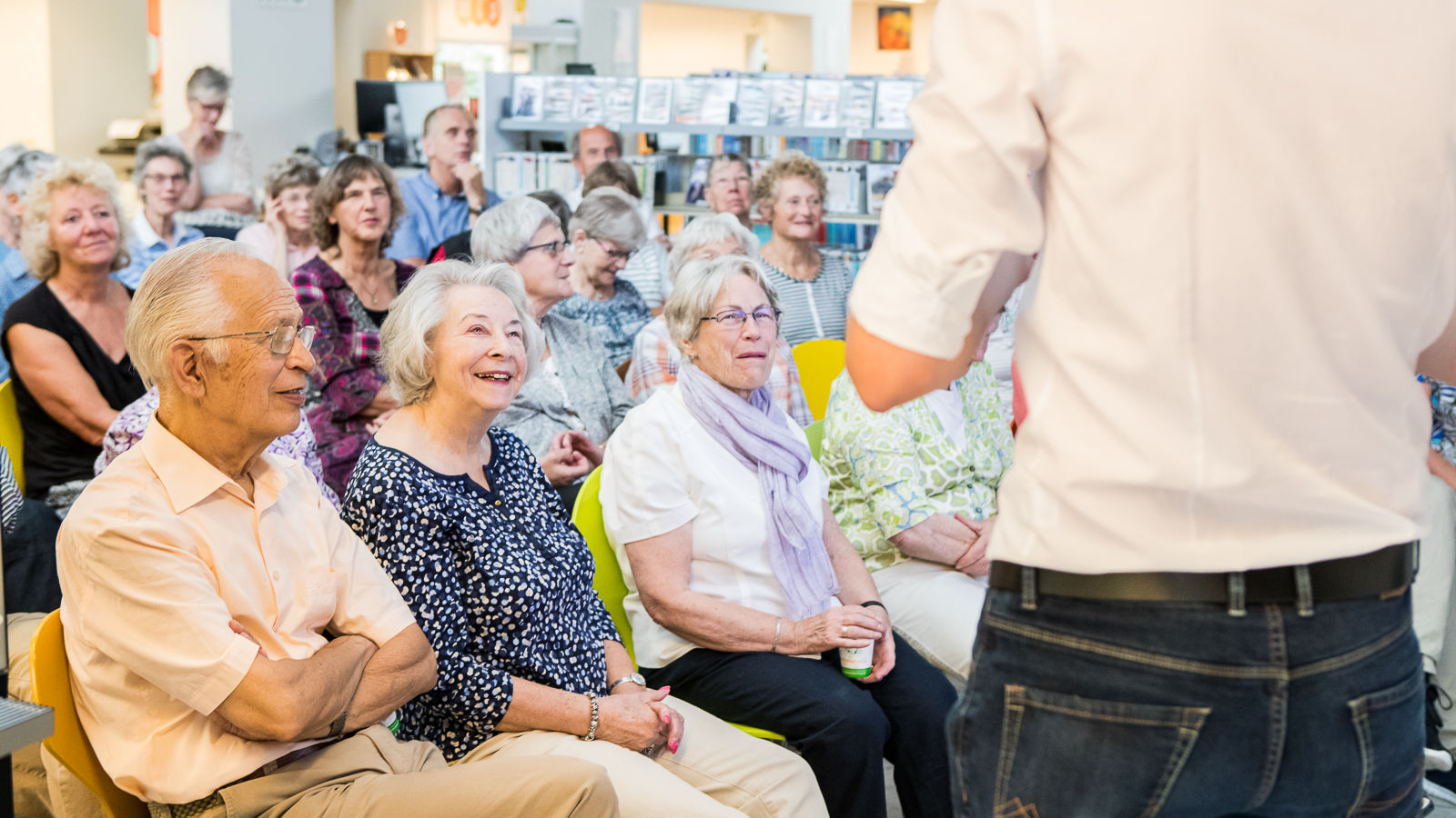 Student lecturer: lectures for seniors, given by students