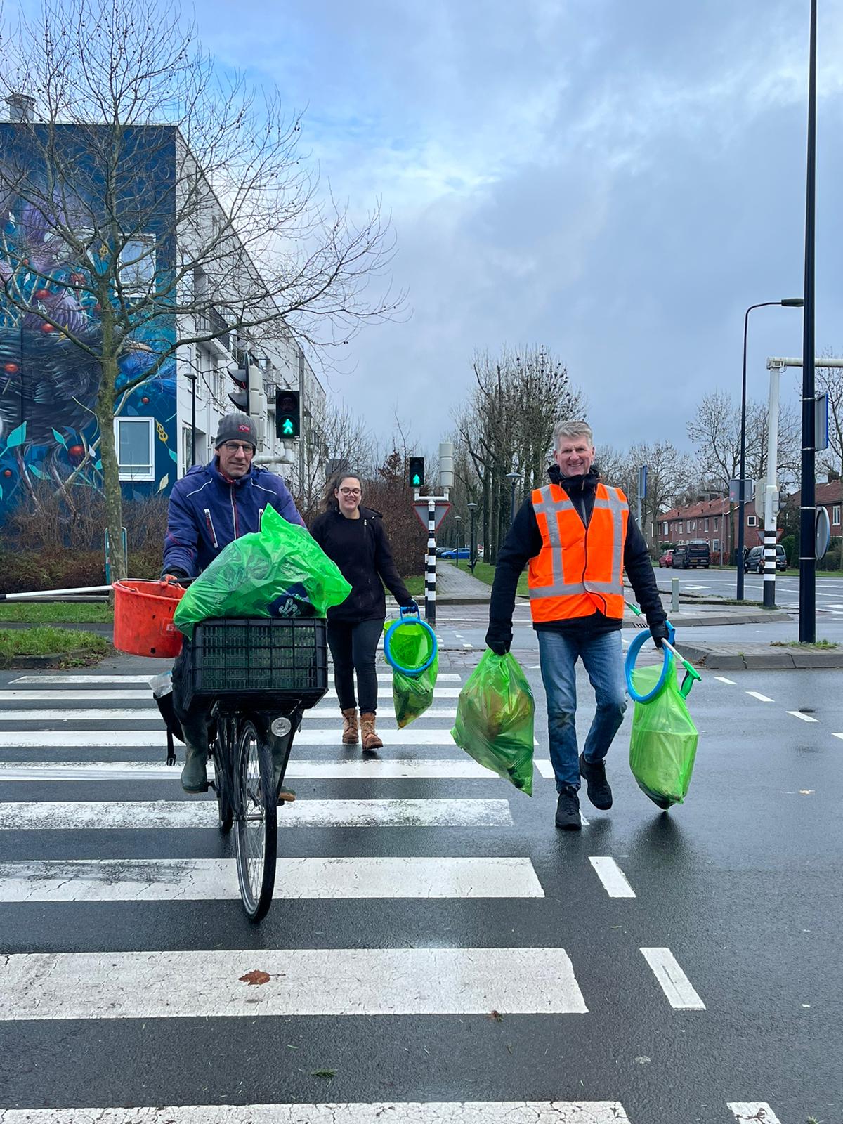 Zwerfafval opruimen omgeving Zaagtand