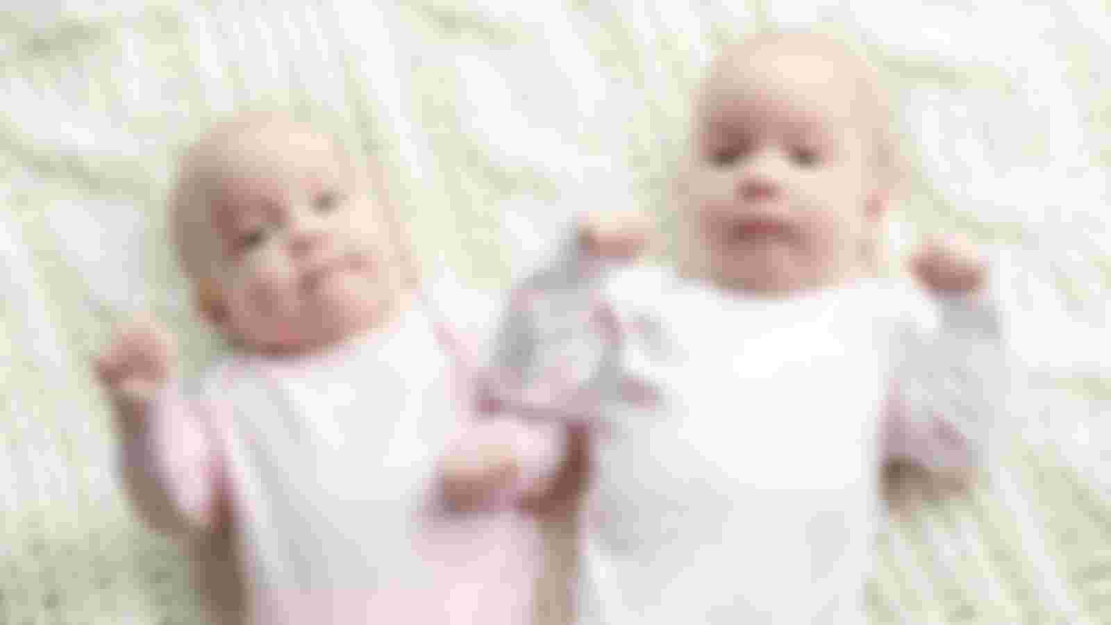 Volunteer wanted for newborn twins in Wageningen.
