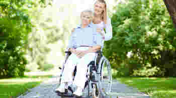 Kun jij overweg met een rolstoel en houd je van gezelschap?