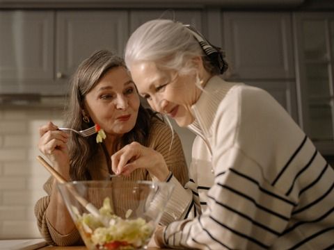 Word kookmaatje in Segbroek – een kleine moeite, groot plezier!   