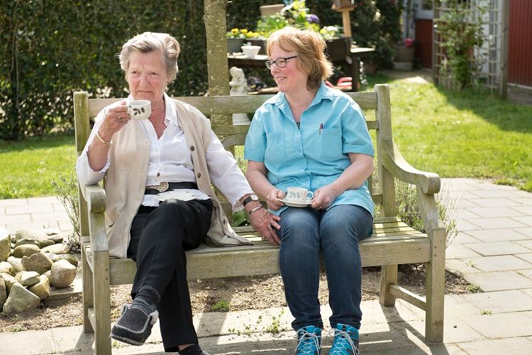 Vrijwilliger gezocht: 1-op-1 contact met ouderen met dementie