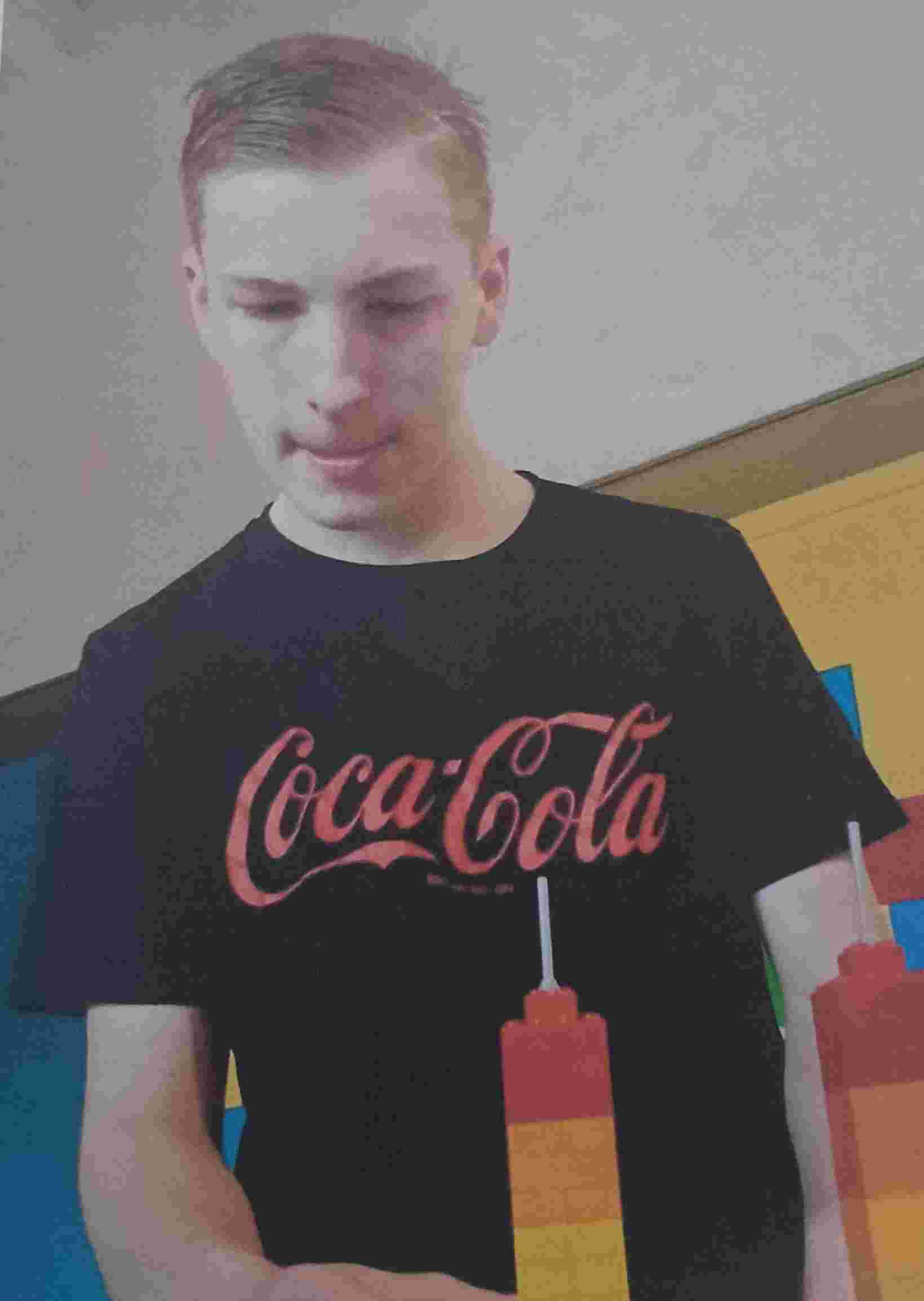 Kevin wil graag naar de Menorah kerk, maar kan dit niet alleen